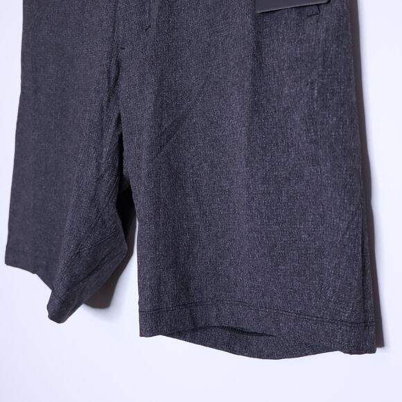 LULULEMON NEW Commission Short Classic 9" Heathered Black Casual Men's 30 - Picture 2 of 10